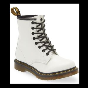 DR MARTENS BOOTS
